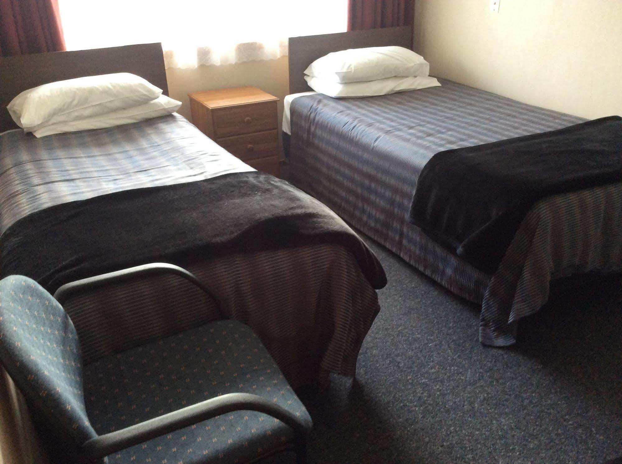 Charlton Motel Гор Екстериор снимка